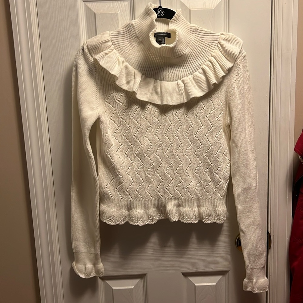 Small French Connection White Sweater